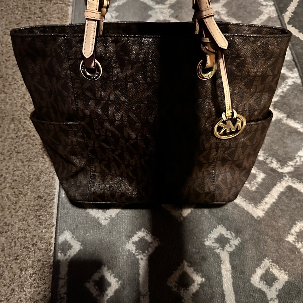 Michael Kors Logo Bag